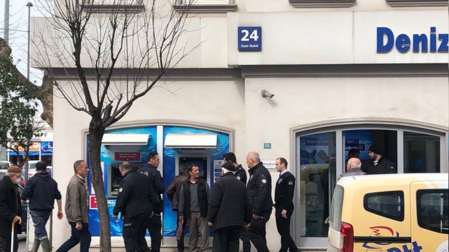 Bankacıların dikkati, çiftçinin dolandırılmasını engelledi