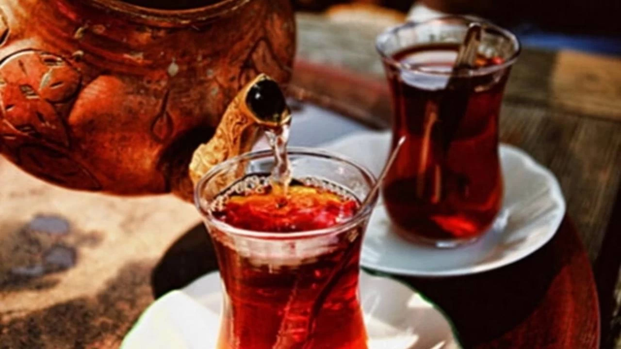 Bayatlamış çay tüketmek sağlığa zararlı mı?