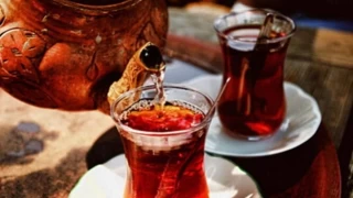 Bayatlamış çay tüketmek sağlığa zararlı mı?