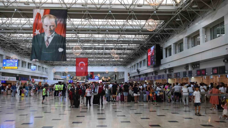 'Bayramda i� hatlarda 867 ilave sefer planlad�k'