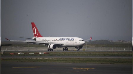 Bebek kalp krizi geçirdi, uçak Ankara'ya acil iniş yaptı