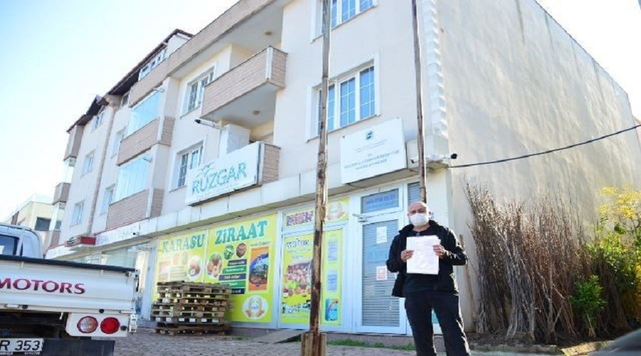 Belediye, mahkeme karar�n� hi�e sayd�