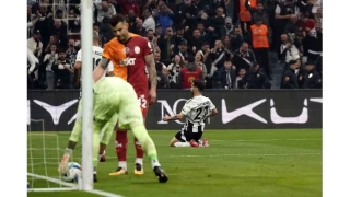 Beşiktaş'ın, Galatasaray'a karşı evindeki üstünlüğü devam etti