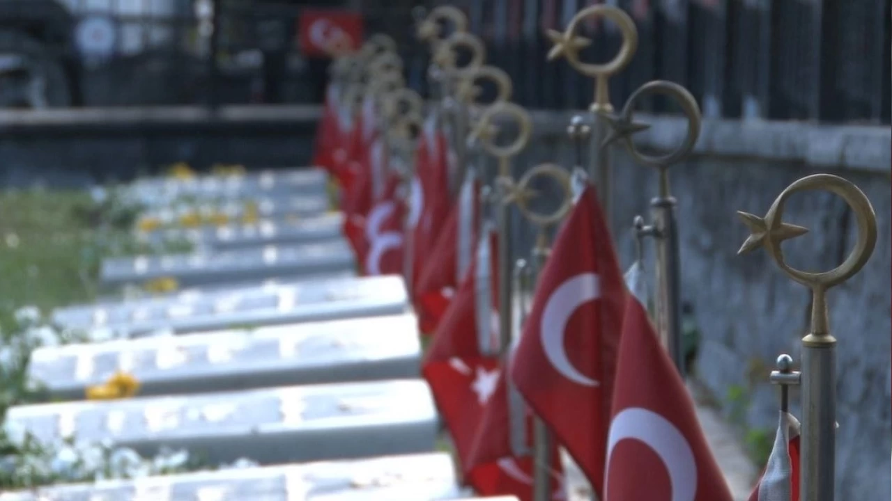 Beşiktaş'taki terör saldırısında şehit olanlar törenle anıldı