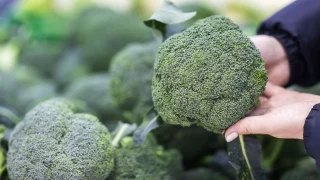 Besin deeri yksek yeil sper kahraman