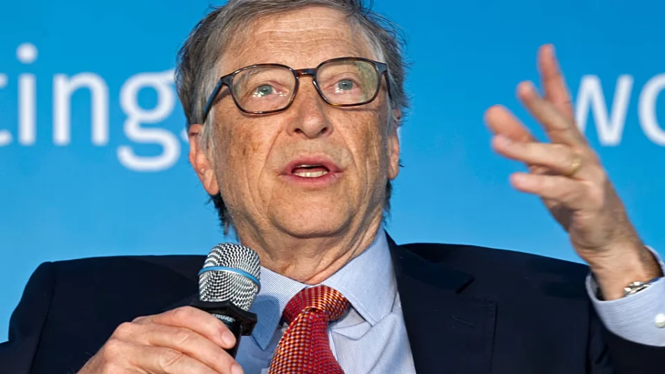 Bill Gates, dünyanın yapay zekanın yaratacağı büyük dönüşüme karşı tehlikeli derecede hazırlıksız olduğu uyarısında bulundu