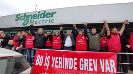 Bin 400 işçinin başlattığı greve garip erteleme
