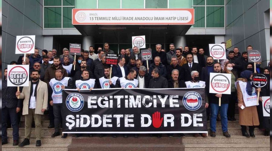 Bingöl'de öğretmene şiddete tepki