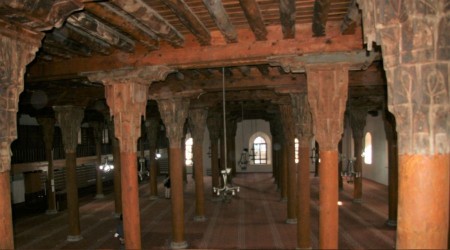 Bir ahşap oyma şaheseri