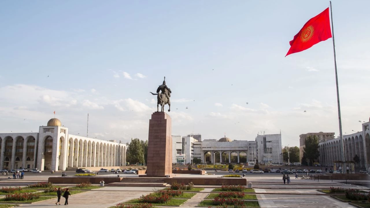 Bikek: Gemi ve bugnn buluma noktas