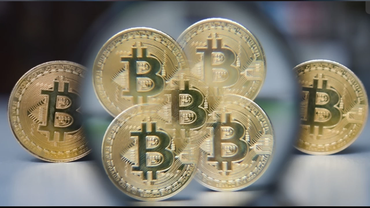 Bitcoin'e bir haller oluyor