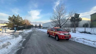 Bolu OSB'de mobilya imalat fabrikas�nda yang�n pani�i