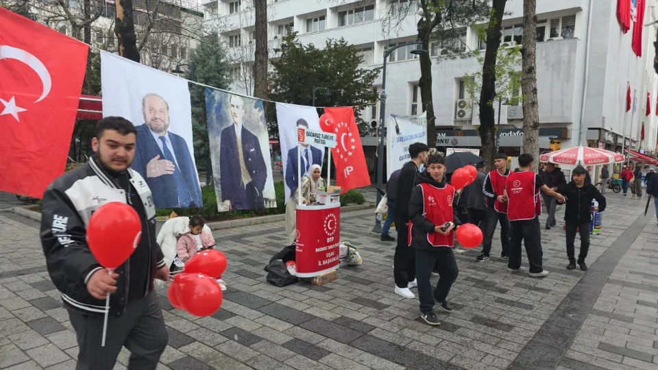 BTP U�ak Te�kilat� 23 Nisan'da �smetpa�a Caddesi'ni �enlendirdi