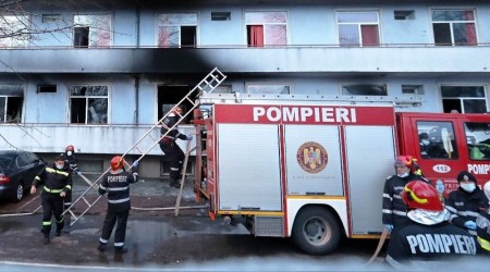 Bükreş'te pandemi hastanesinde yangın: 4 ölü
