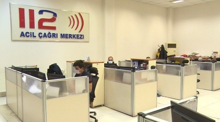 'Burada bir sürü ölü var, mezarlıktan arıyorum'