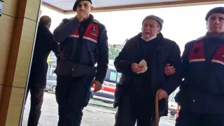 Bursa'da tutuklanan 81 yaşındaki adam hüngür hüngür ağladı