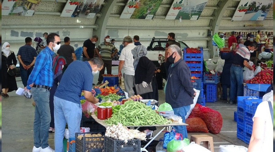 Bursa'nın ilk çiftçi pazarı açıldı