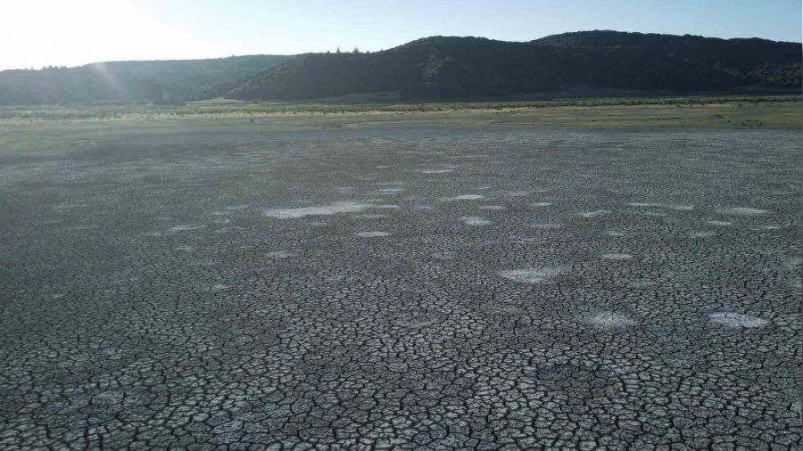 �anakkale'de Kumk�y Baraj� tamamen kurudu