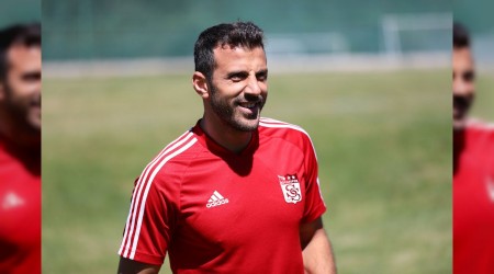 Caner antrenmana katıldı