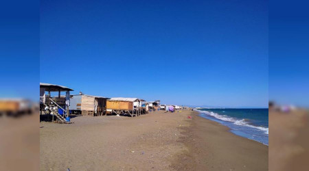 'Çardak Beach' tatili sezonunu uzattı