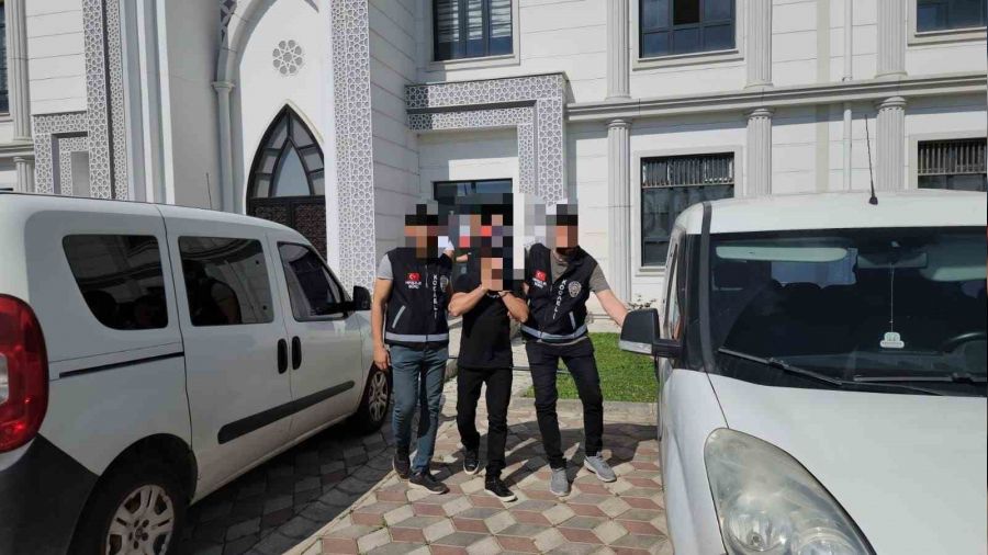 �elik kasa h�rs�zlar�na e� zamanl� operasyon �oku