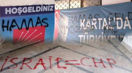 CHP ilçe binasına 'İsrail=CHP' yazdılar
