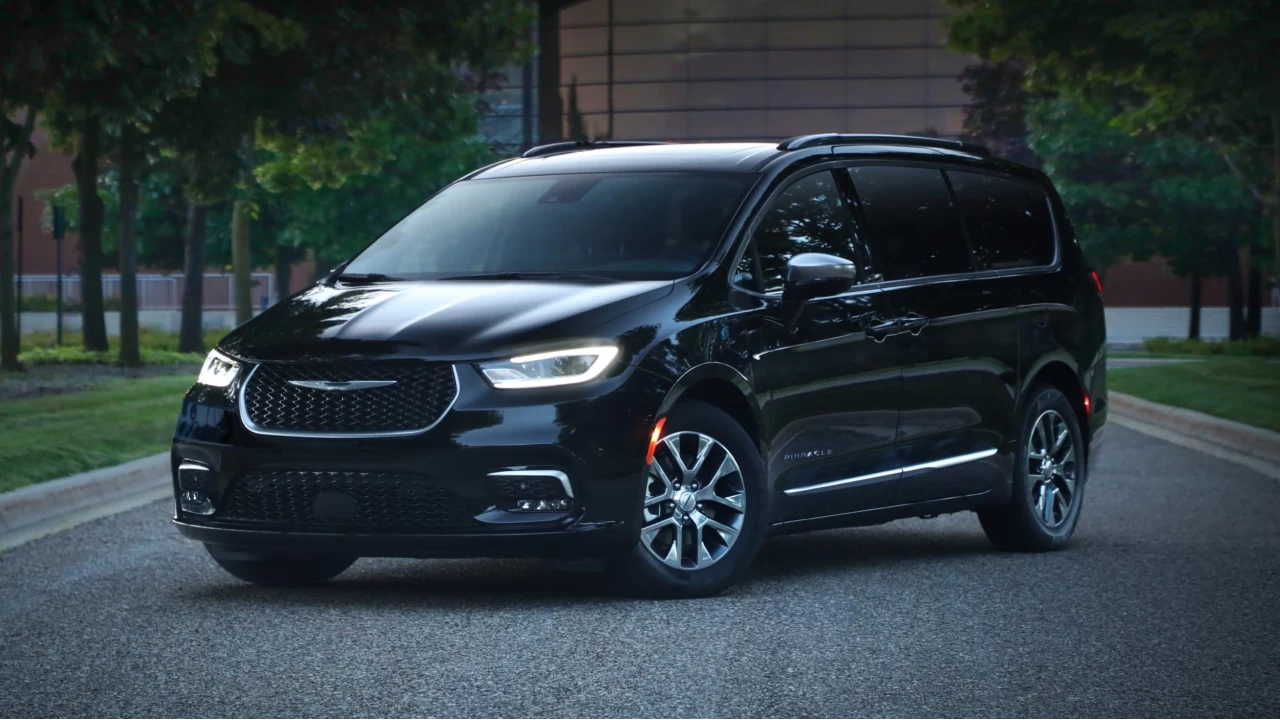 Chrysler Pacifica: Crossover'dan Minivan'a d�n��en bir isim