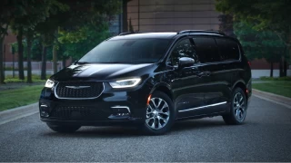 Chrysler Pacifica: Crossover'dan Minivan'a dönüşen bir isim