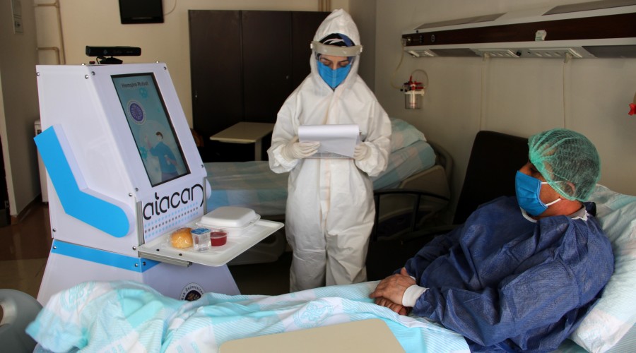 Covid 19 hastalarına robot hemşire bakacak!