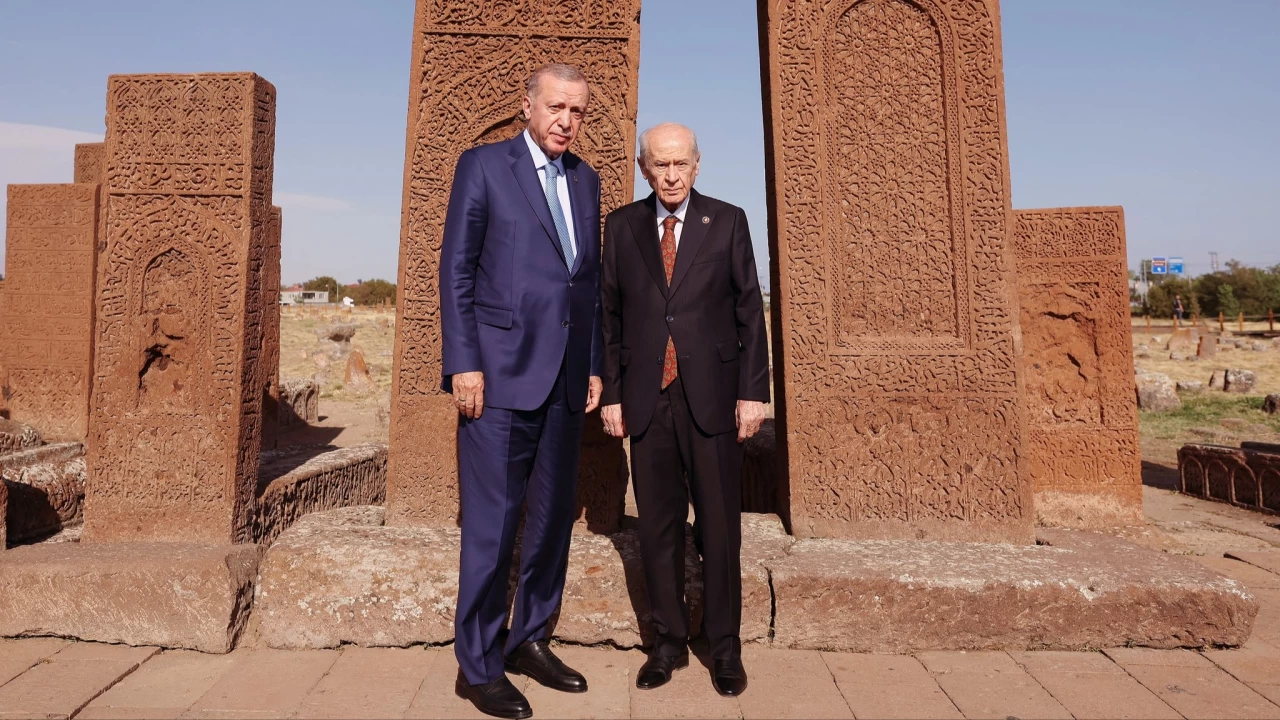Cumhurbaşkanı Erdoğan, MHP Genel Başkanı Bahçeli ile görüştü