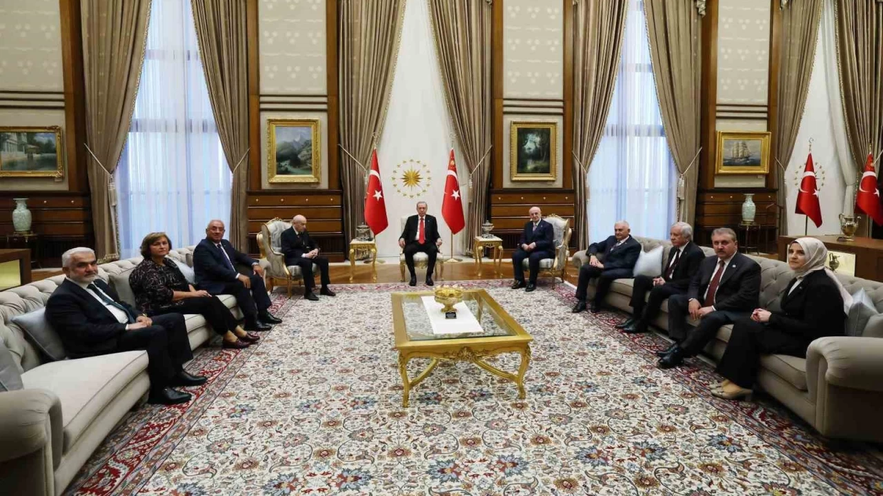 Cumhurbakan Erdoan, MHP lideri Baheli ve baz siyasetileri kabul etti