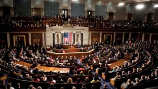 Demokratlar ara se�imleri kazan�rsa Trump y�netimini soru�turacak