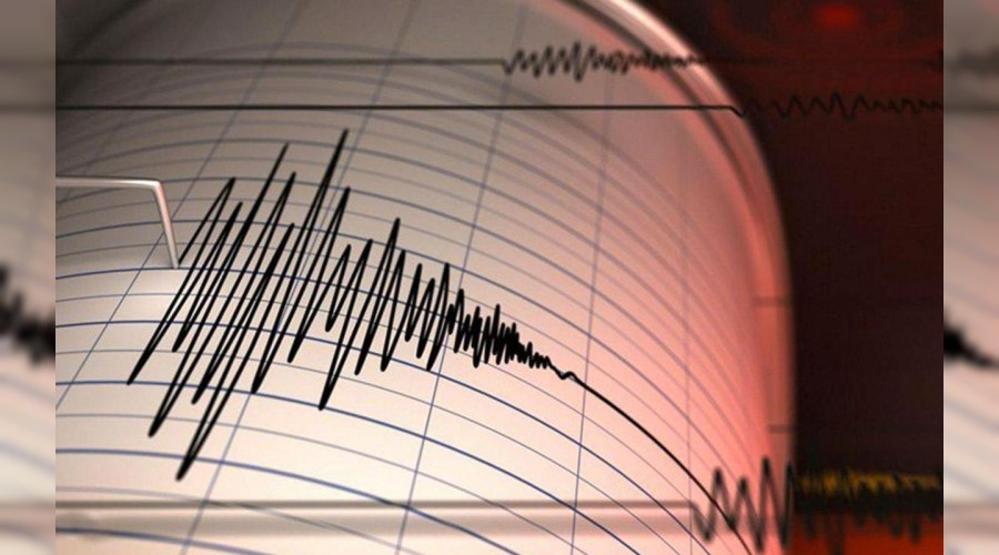 Deprem Yunanistan' da yoklad