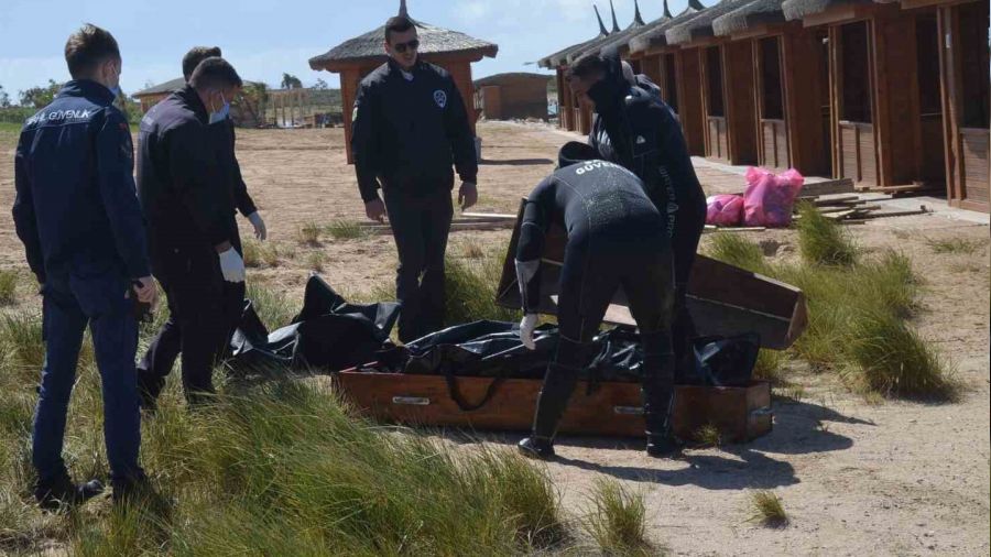 Didim sahilinde k�y�ya vurmu� ceset bulundu