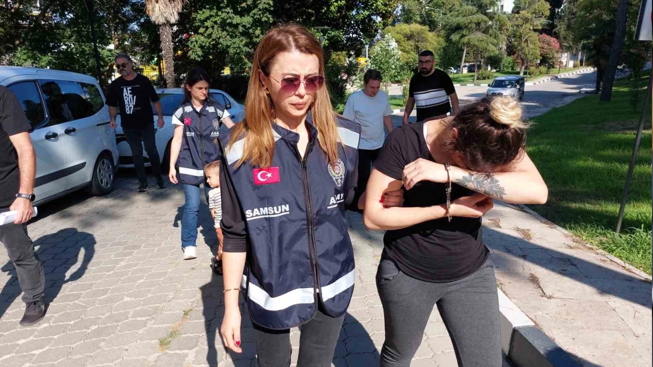 Dilenci kılığında 2.5 milyon TL değerinde altın çaldılar