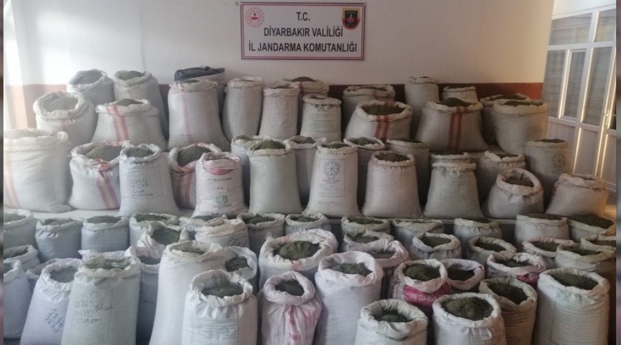 Diyarbakır'da 1 ton 207 kilo esrar ele geçirildi