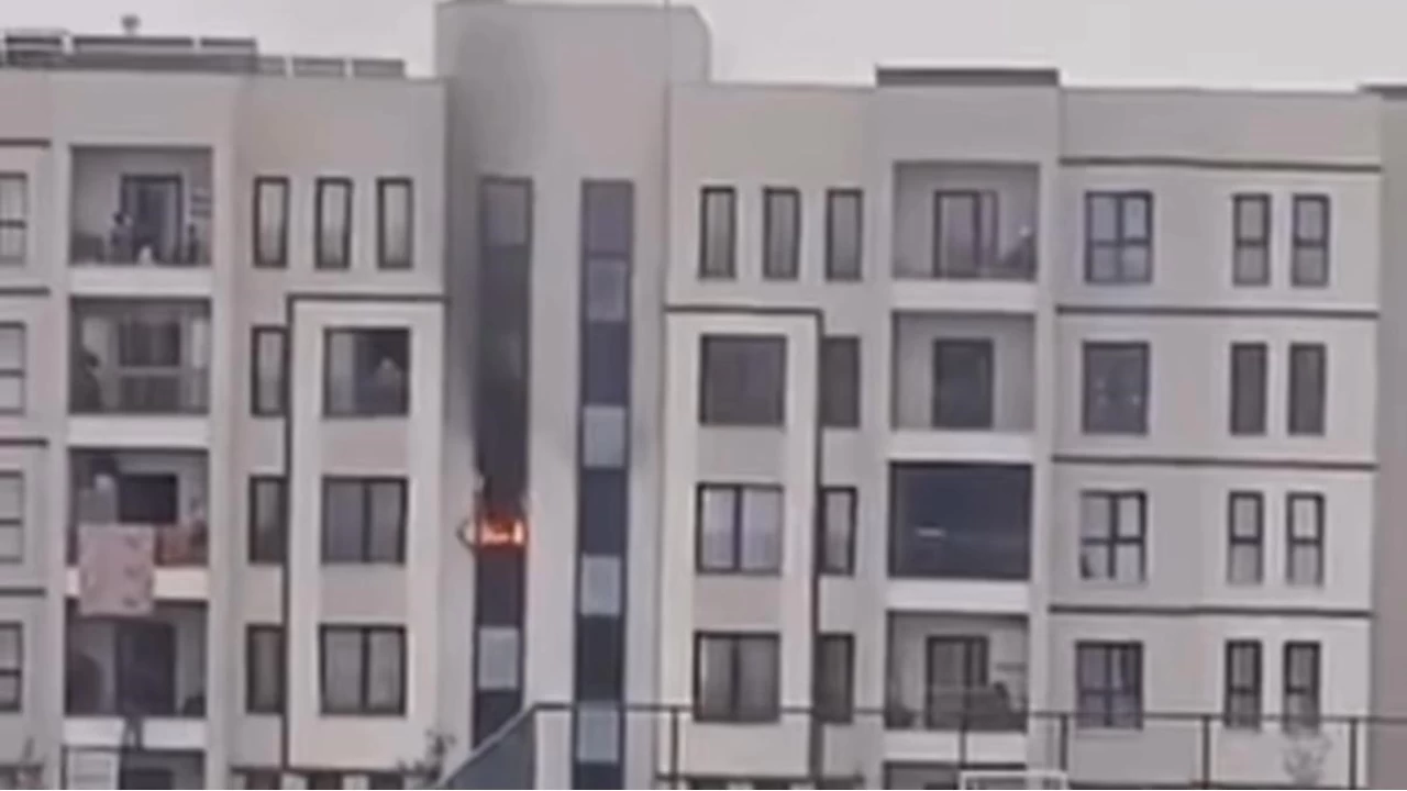 Diyarbak�r'da bina yang�n�: 3'� �ocuk 5 ki�i dumandan etkilendi