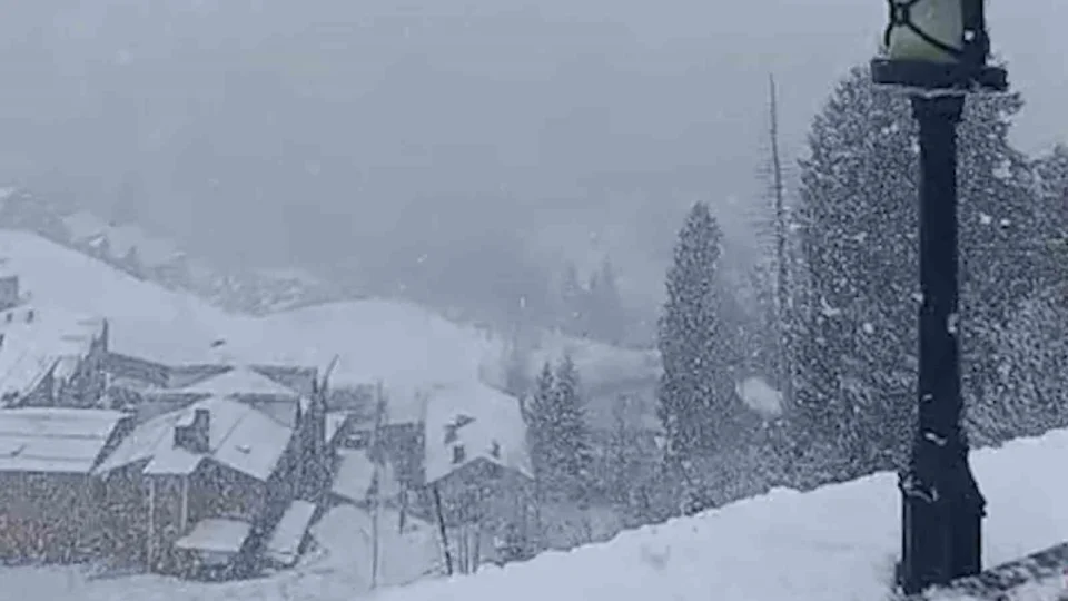 D�nyaca �nl� Ayder Yaylas�'nda kar etkisini s�rd�r�yor