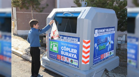 Edremit'te teknolojik çöp toplama sistemi