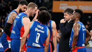 Efes ikinci yarıyı Fransa'da açacak