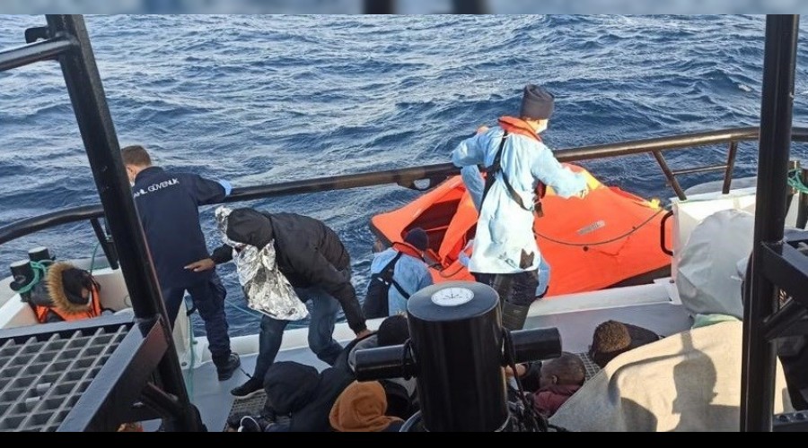 Ege Denizi'nde göçmenlere Yunan zulmü durmuyor