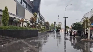 Elaz'da saanak ve frtna etkili oldu