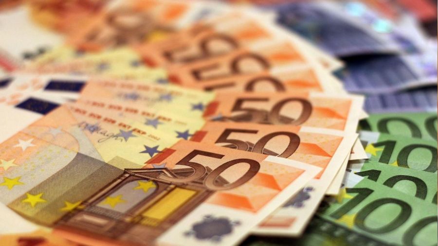 Elindeki 93 yıllık tahvil için Romanya'dan 115 milyon euro istiyor