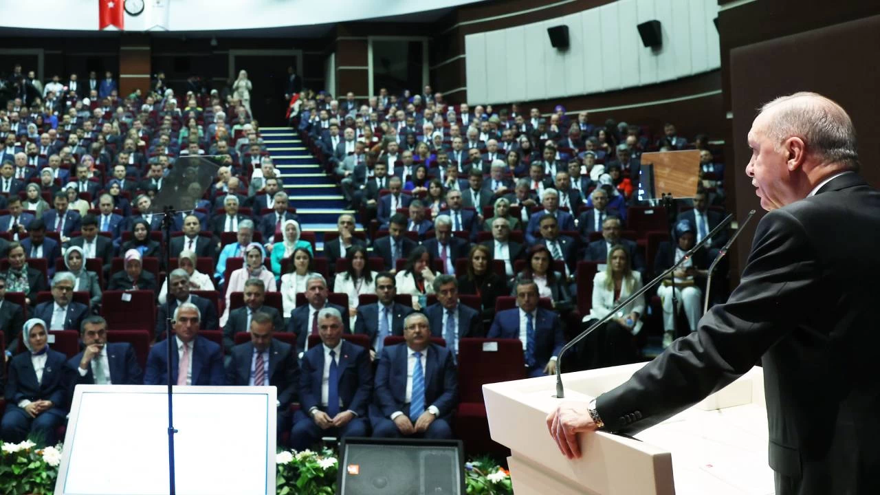 Erdoğan: Halkla araya mesafe koymanın bizim siyaset geleneğimizde yeri yoktur