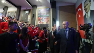 Erdo�an: 'P�r�l p�r�l bir gen�lik filiz veriyor'