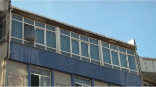 Esenyurt'ta �at�da ��kan yang�n 3 binaya s��rad�