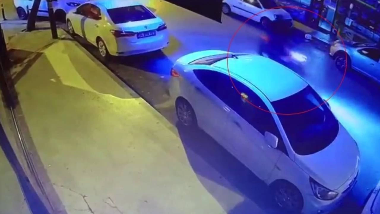 Esenyurt'ta motosikletli saldırganlar dehşet saçtı