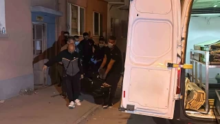 Eskiehir'de p evdeki ceset koku nedeniyle zor karld