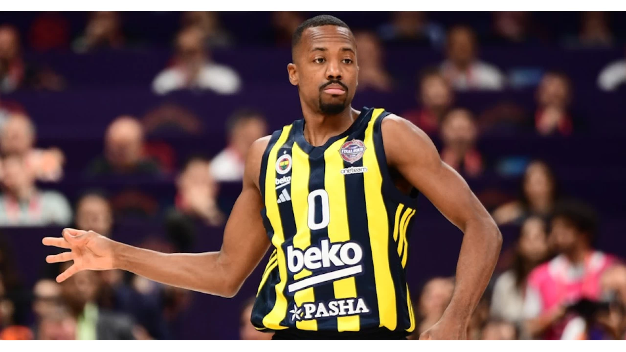 Fenerbahçe Beko, ABD'li basketbolcu Errick McCollum ile yollarını ayırdı