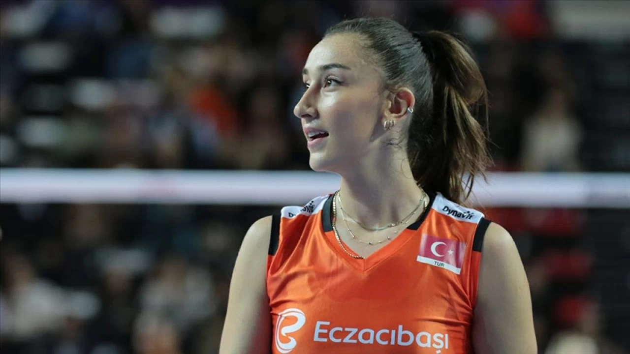 Fenerbah�e Kad�n Voleybol Tak�m�, Hande Balad�n'� kadrosuna katt�